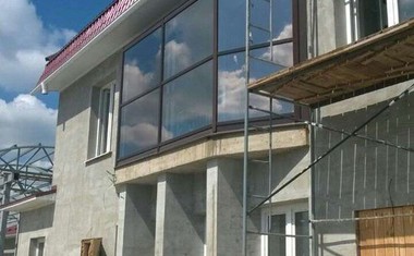 остекление балкона в частном доме